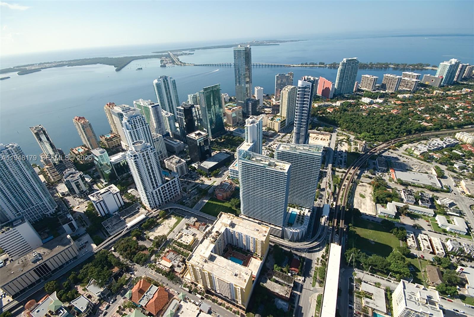 79 Southwest 12th Street, Unit 3008S Miami, FL 33130 - Photo 2 of 11