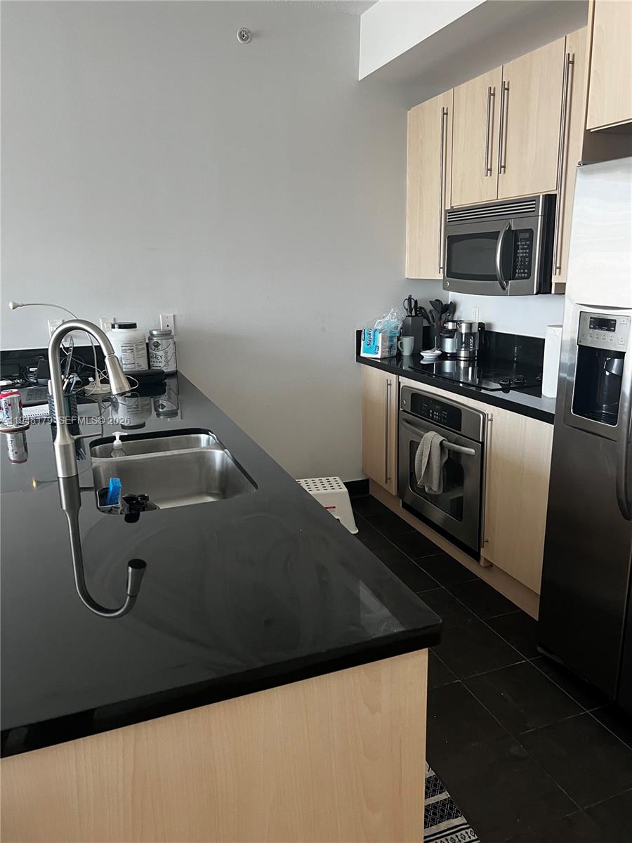 79 Southwest 12th Street, Unit 3008S Miami, FL 33130 - Photo 4 of 4