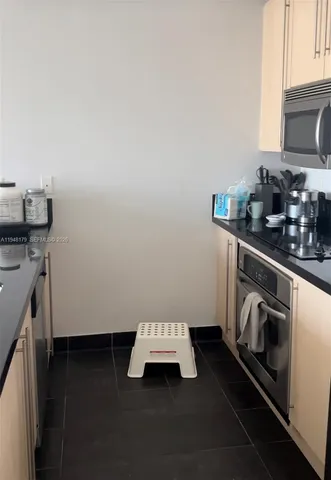 $2,800 | 79 Southwest 12th Street, Unit 3008S, Miami, FL 33130