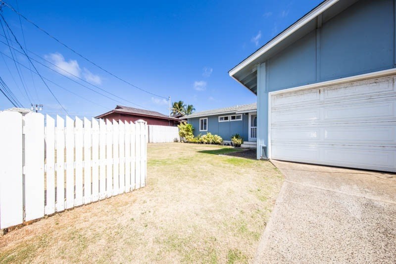 4541 Panihi Road Kapaa, HI 96746 - Photo 17 of 30 a view of backyard of a house