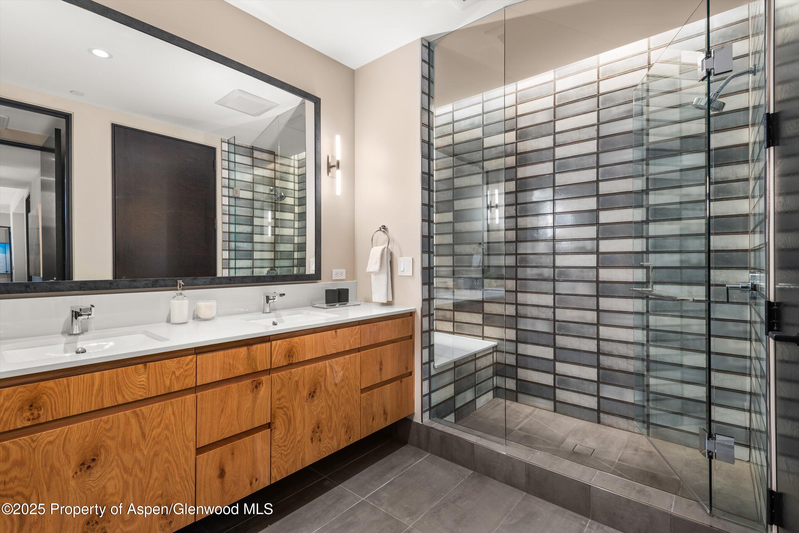 77 Wood Road, Unit 503EAST Snowmass Village, CO 81615 - Photo 17 of 20 Bathroom 3