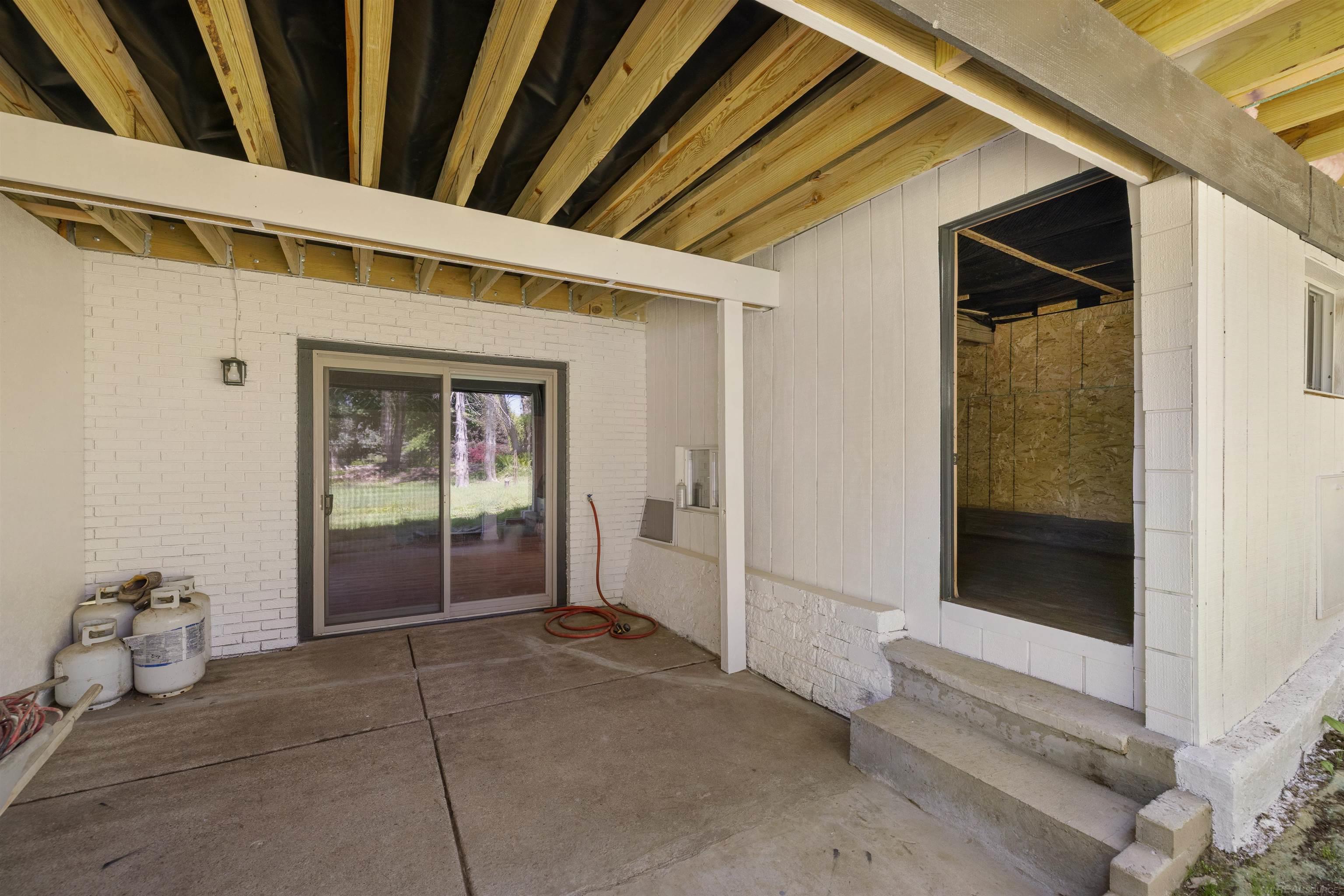300 Camelot Way Rochester, MI 48306 - Photo 63 of 70