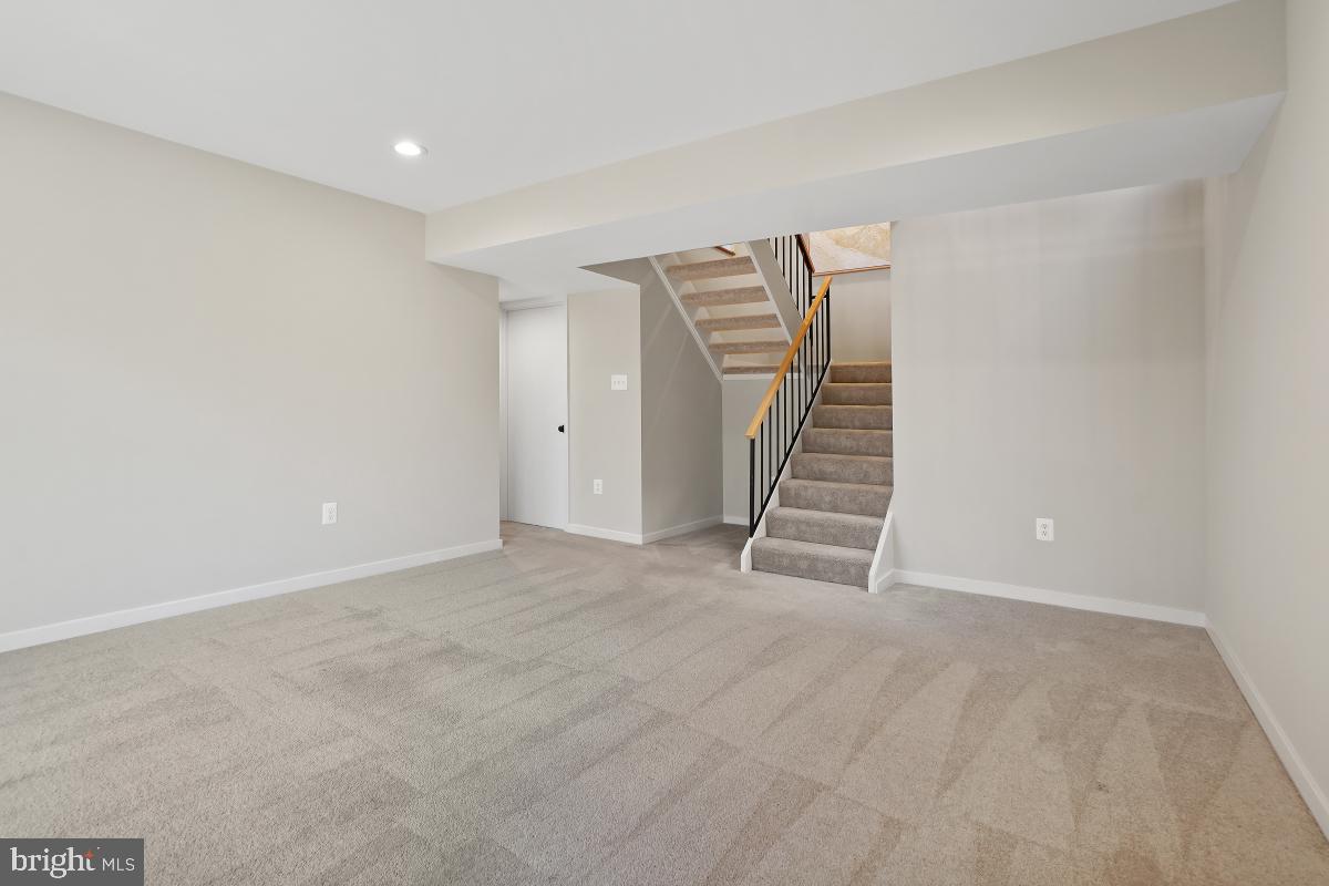 2181 Cabots Point Lane Reston, VA 20191 - Photo 39 of 45