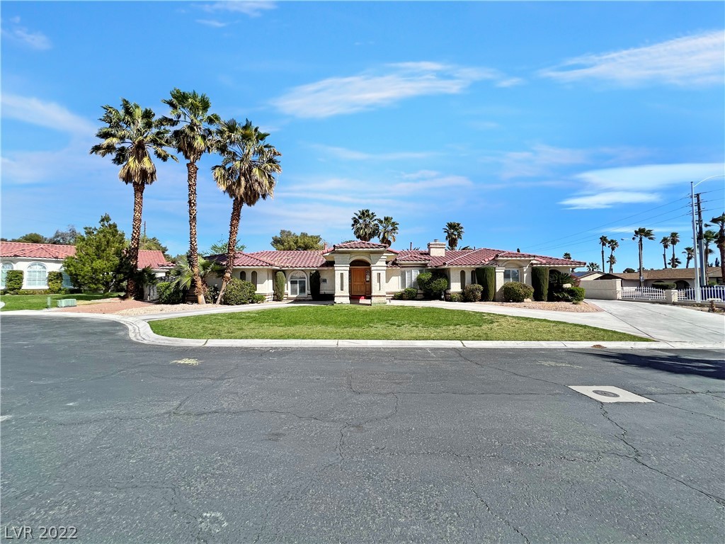 3155 South Lindell Road Las Vegas, NV 89146 - Photo 1 of 46 Gallery Image 1
