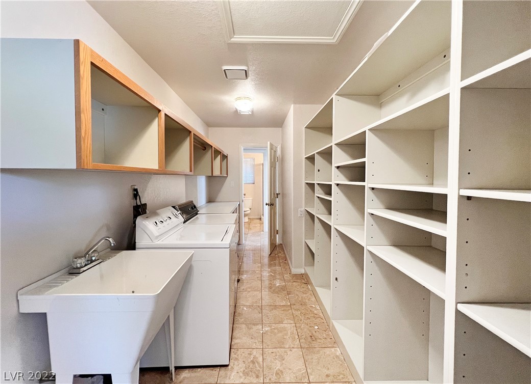 3155 South Lindell Road Las Vegas, NV 89146 - Photo 33 of 46 Gallery Image 33