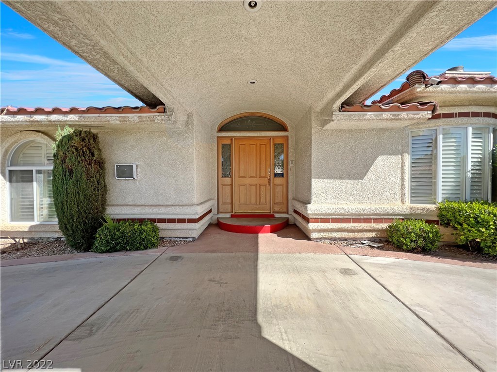 3155 South Lindell Road Las Vegas, NV 89146 - Photo 5 of 46 Gallery Image 5