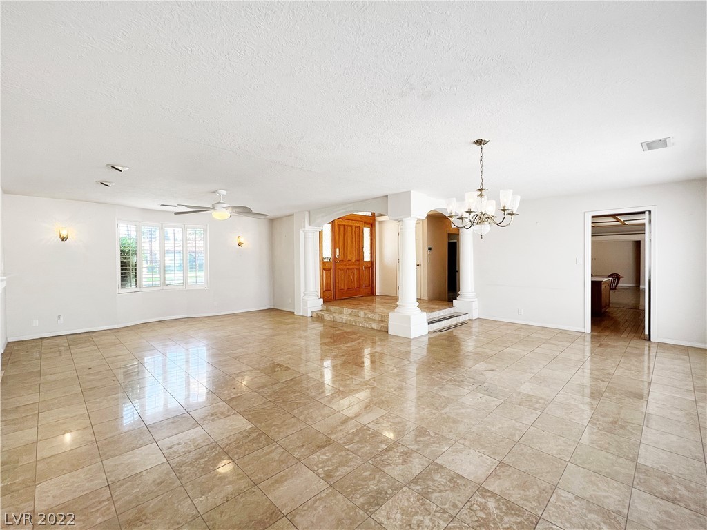 3155 South Lindell Road Las Vegas, NV 89146 - Photo 10 of 46 Gallery Image 10