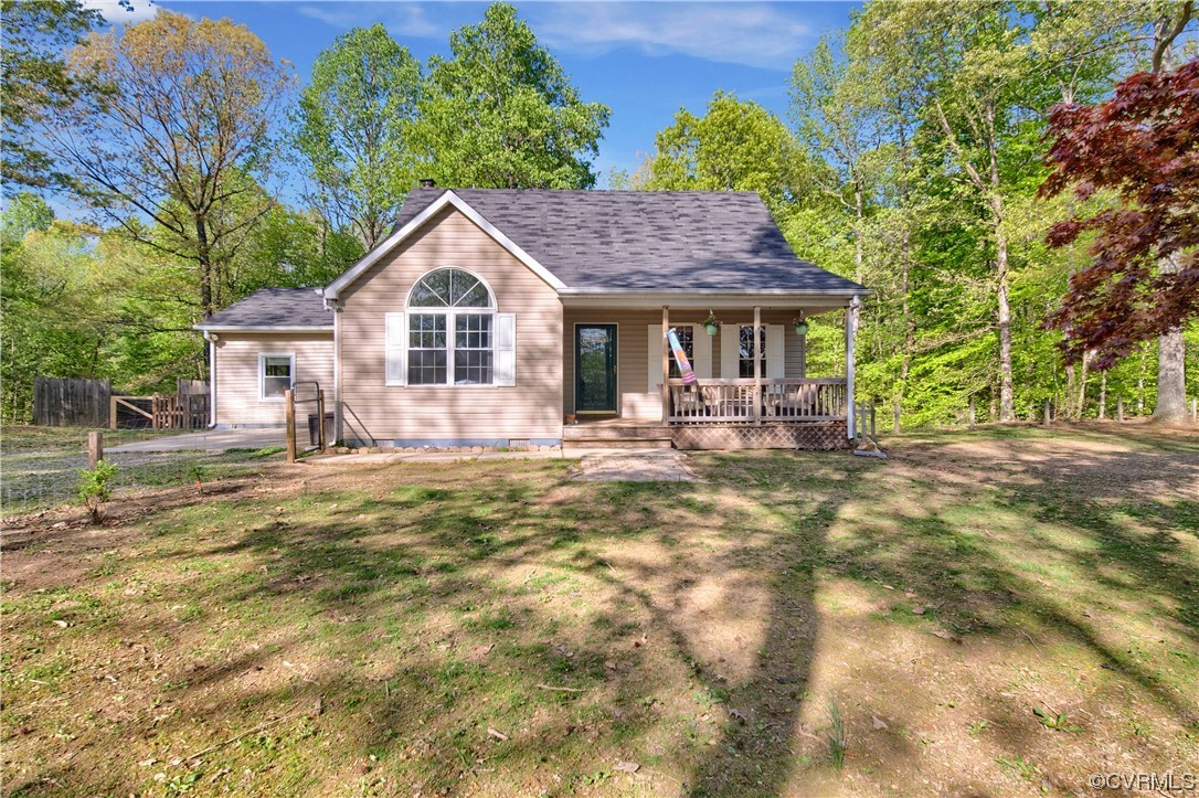 16116 Tyler Station Road Beaverdam, VA 23015 - Photo 5 of 50 a front view of a house with garden