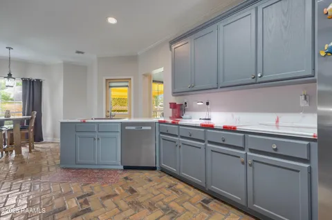 $260,000 | 209 Silver Creek Circle, Lafayette, LA 70508