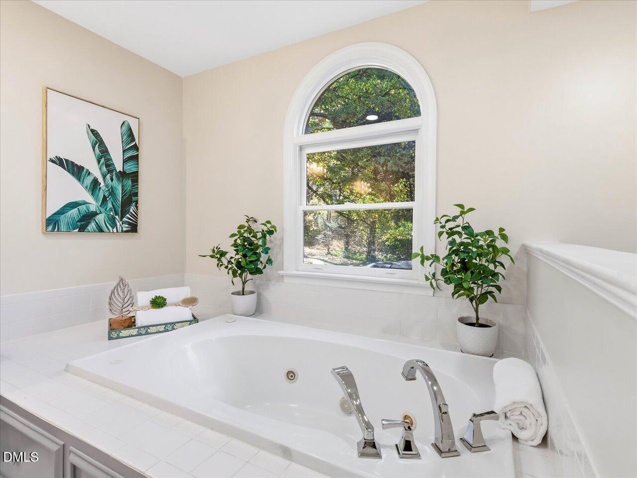 2901 Hunters Bluff Drive Raleigh, NC 27606 - Photo 25 of 40 55-2nd Floor Primary Suite