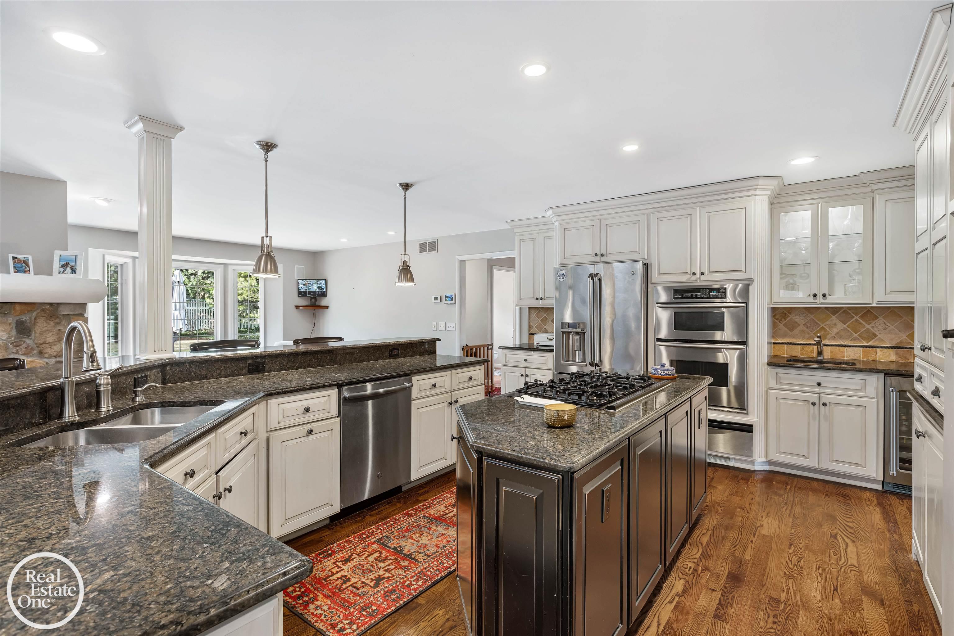 535 Ballantyne Road Grosse Pointe Shores, MI 48236 - Photo 22 of 89