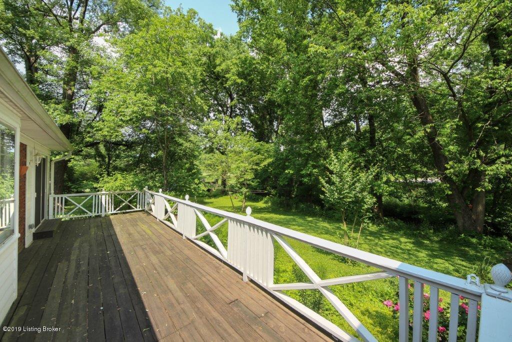2404 Evergreen Road Louisville, KY 40223 - Photo 14 of 29 IMG_8969-13