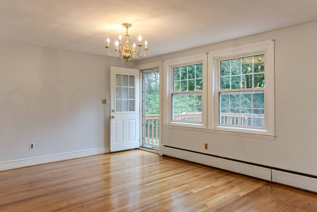 37 Spring Road Weston, MA 02493 - Photo 8 of 27