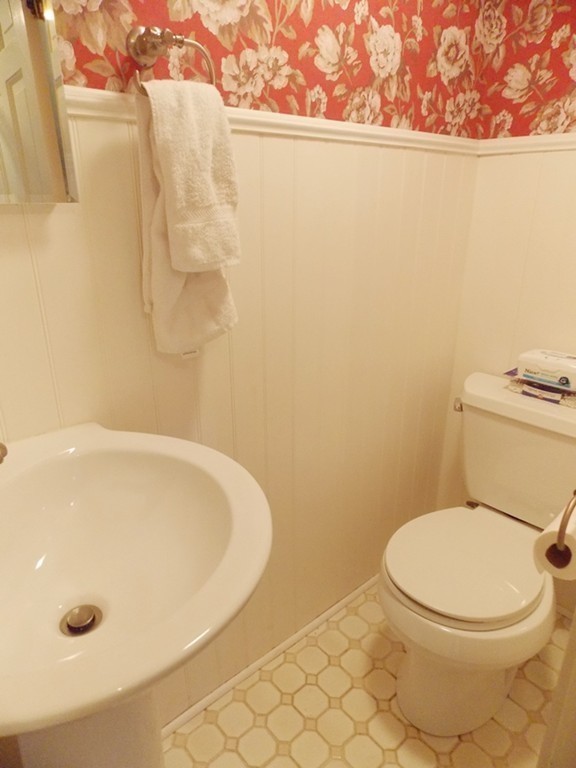 4 Waterhouse Road Belmont, MA 02478 - Photo 14 of 30 Gallery Image 14