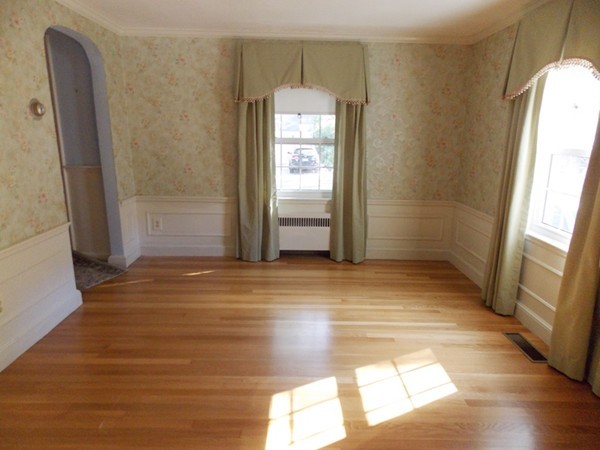 4 Waterhouse Road Belmont, MA 02478 - Photo 5 of 30 Gallery Image 5