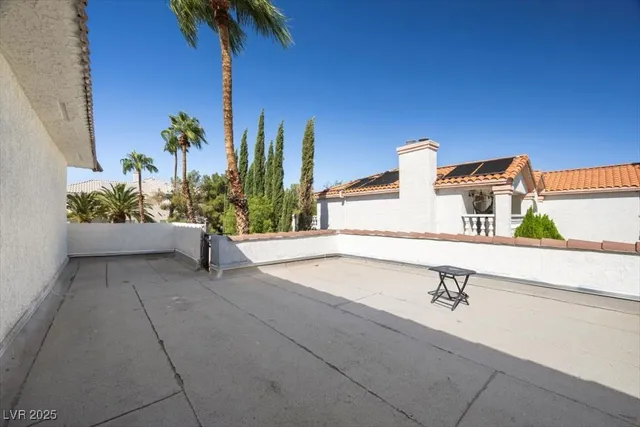 $5,988 | 1695 Montessouri Street, Las Vegas, NV 89117