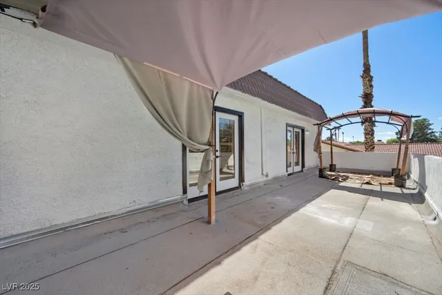 $5,988 | 1695 Montessouri Street, Las Vegas, NV 89117