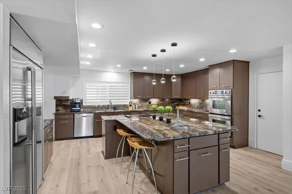 $5,888 | 1695 Montessouri Street, Las Vegas, NV 89117