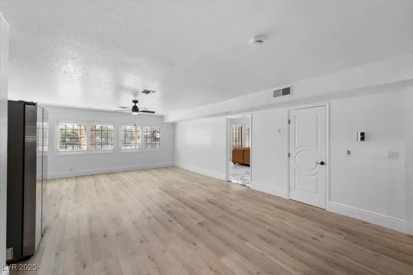$5,888 | 1695 Montessouri Street, Las Vegas, NV 89117