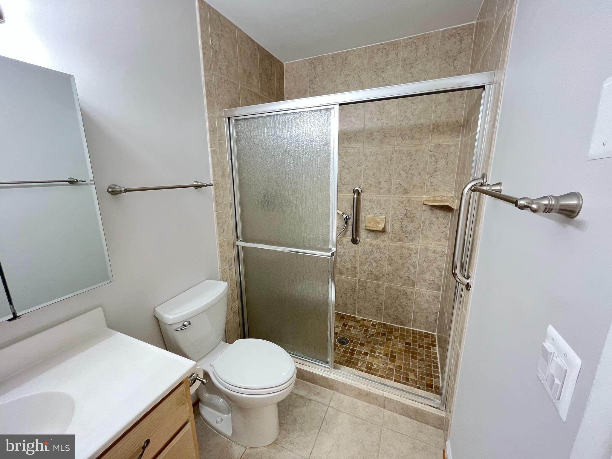 3608 Pimlico Place, Unit 10B Silver Spring, MD 20906 - Photo 13 of 18 Primary bath
