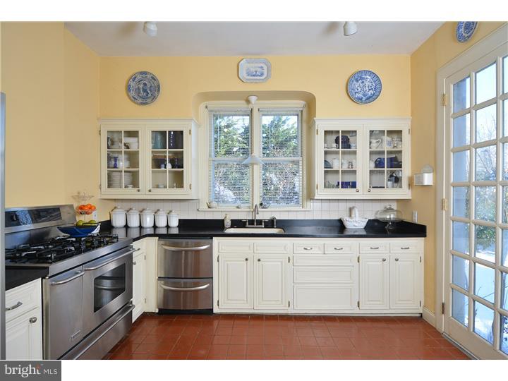 216 North Providence Road Wallingford, PA 19086 - Photo 7 of 25