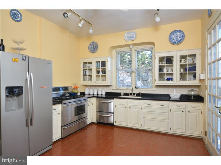 216 North Providence Road Wallingford, PA 19086 - Photo 8 of 25