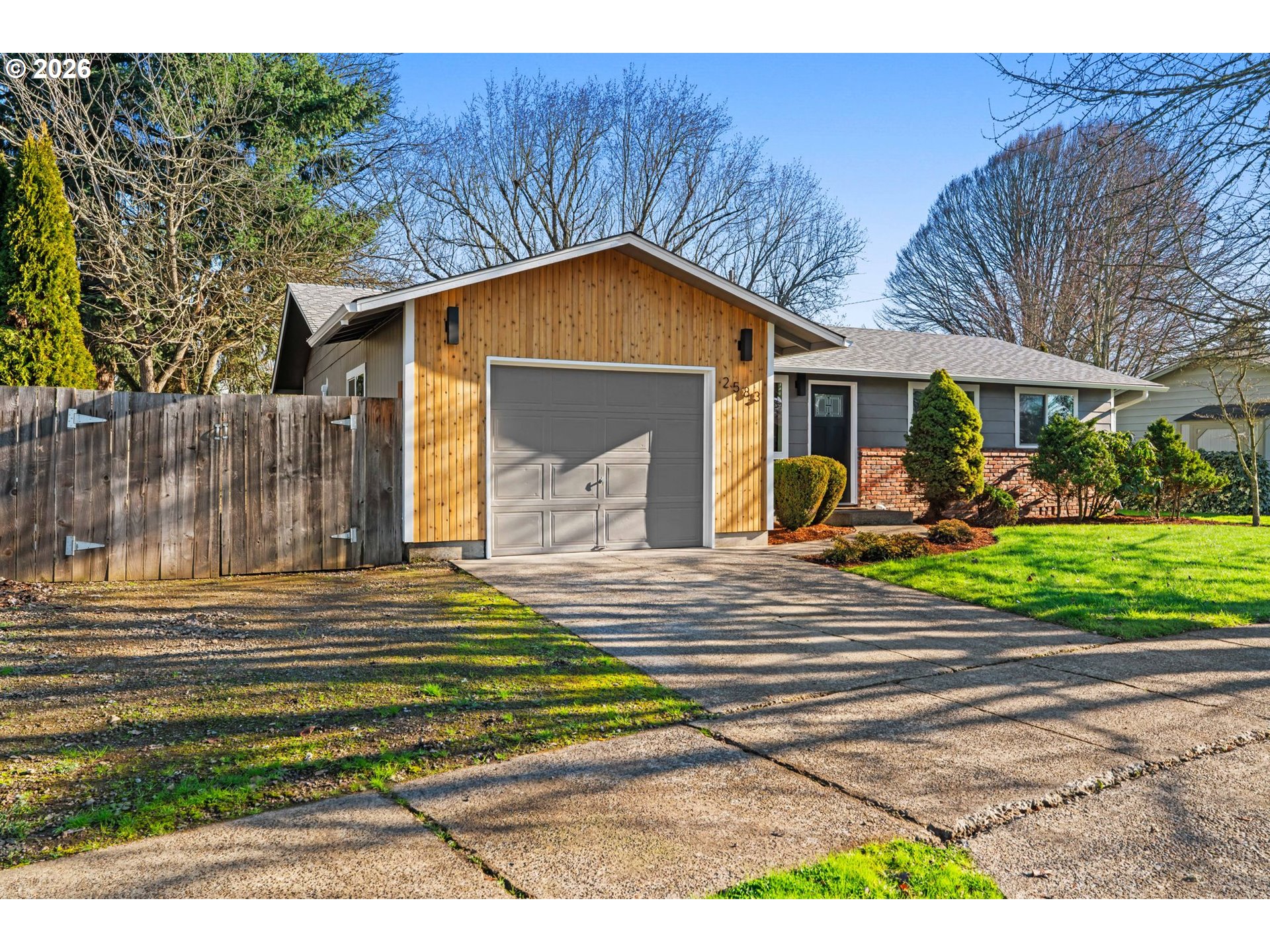 2583 Stratford Street Eugene, OR 97404 - Photo 4 of 31 a view of a house with a yard