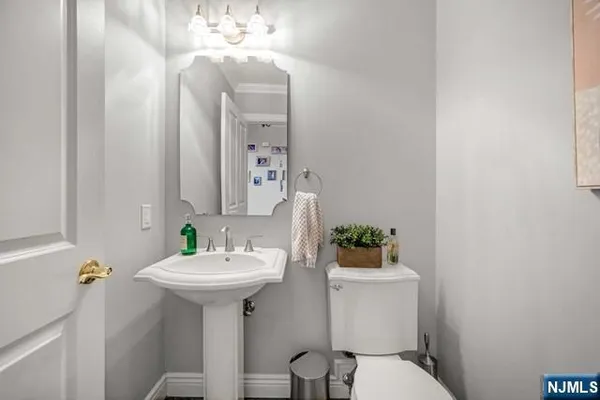 $1,925,000 | 57 Merrifield Way, Cresskill, NJ 07626