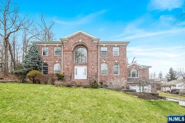 $1,925,000 | 57 Merrifield Way, Cresskill, NJ 07626