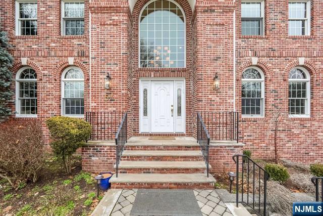 57 Merrifield Way Cresskill, NJ 07626 - Photo 7 of 50