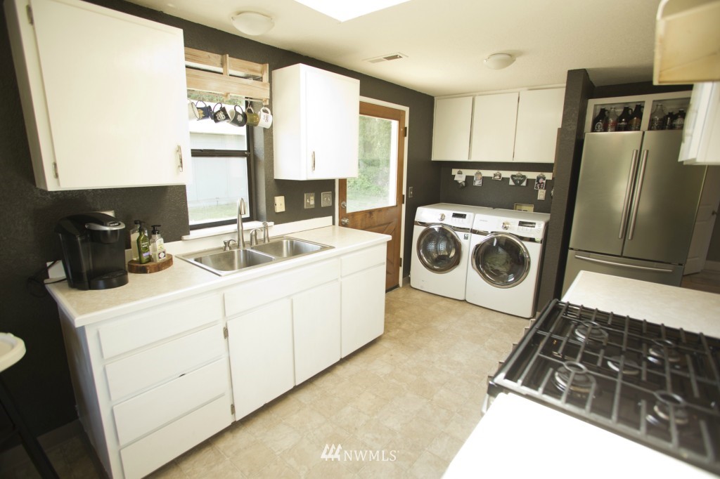 3219 McLeod Road Bellingham, WA 98225 - Photo 8 of 25 Gallery Image 8