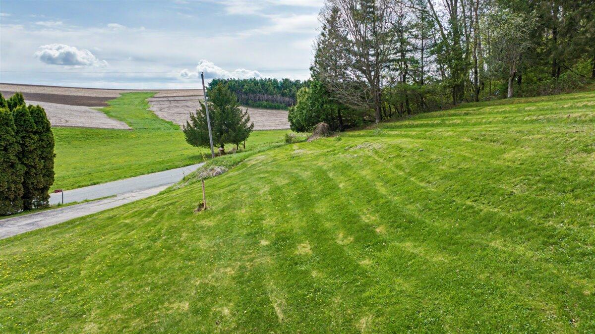 S2795 Natwick Road Westby, WI 54667 - Photo 21 of 29 Terraced Front Yard