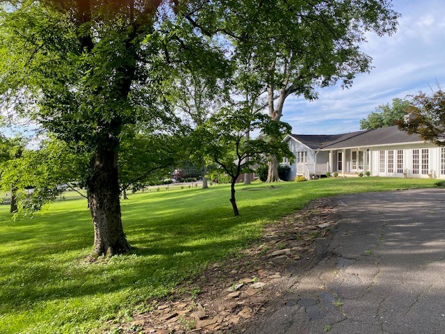 121 Vaughns Gap Road Nashville, TN 37205 - Photo 4 of 9
