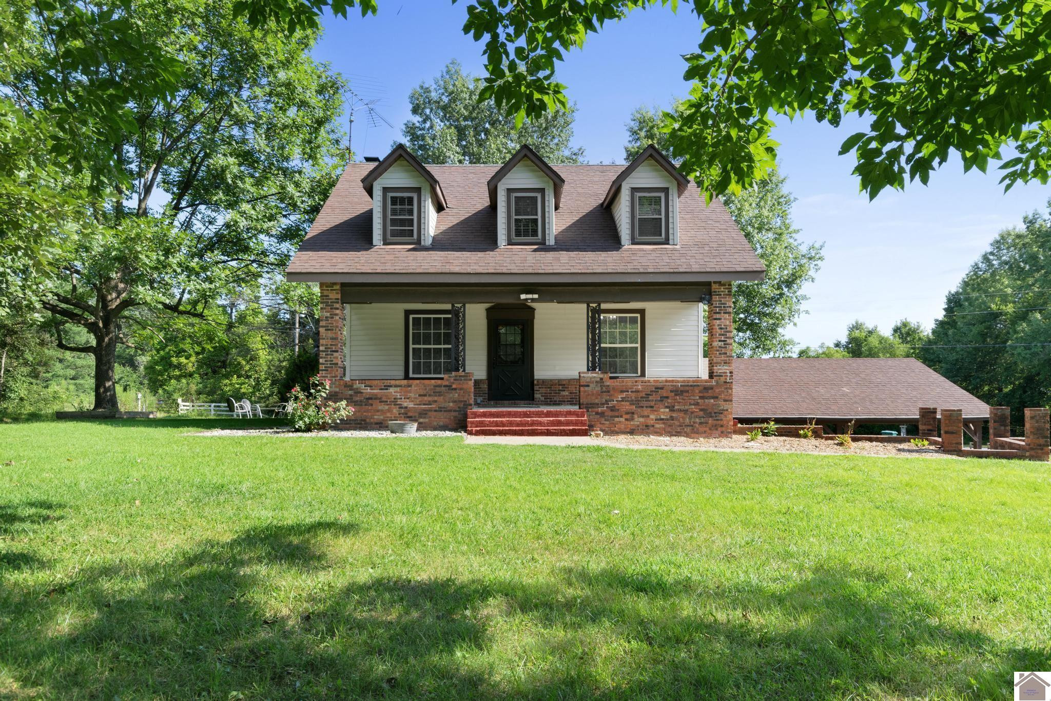 5025 Leonard Futrell Road Paducah, KY 42001 - Photo 1 of 32 Photo 1