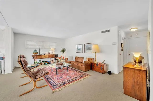 $349,900 | 311 East Morse Boulevard, Unit 711, Winter Park, FL 32789