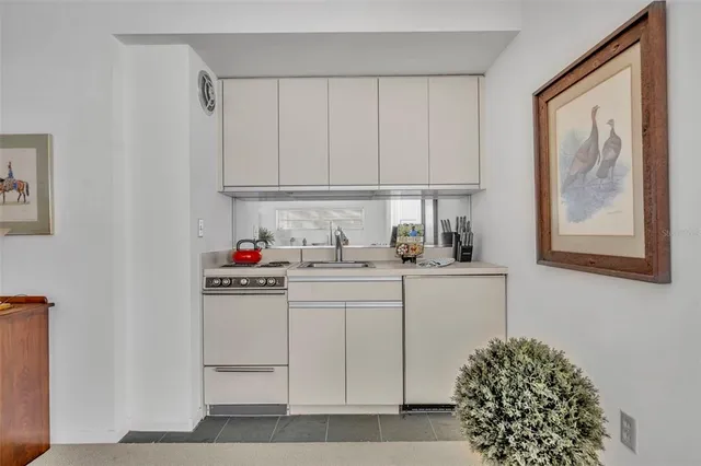 $349,900 | 311 East Morse Boulevard, Unit 711, Winter Park, FL 32789