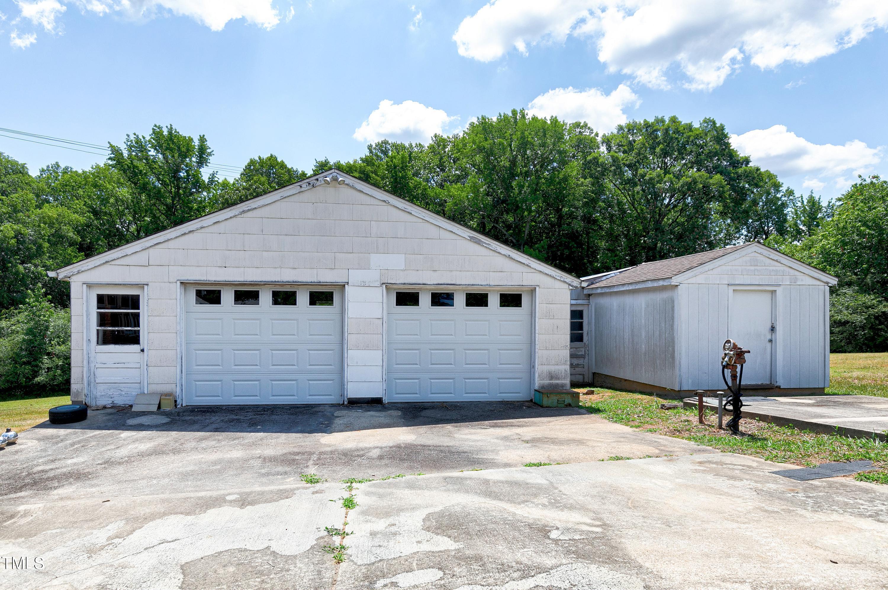 12300 Highway 39 Henderson, NC 27537 - Photo 43 of 60 Scene-34