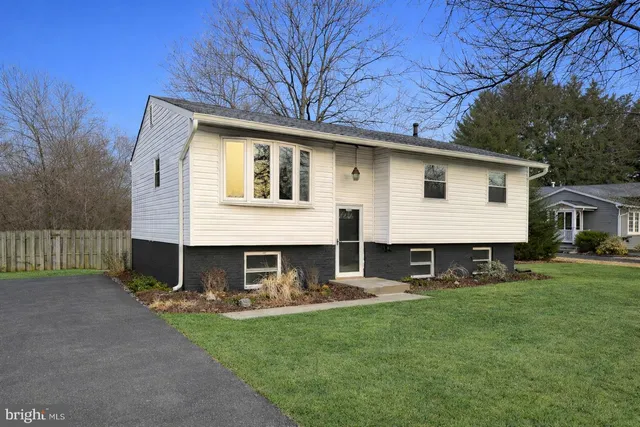 $584,900 | 3010 Marlin Drive, Riva, MD 21140