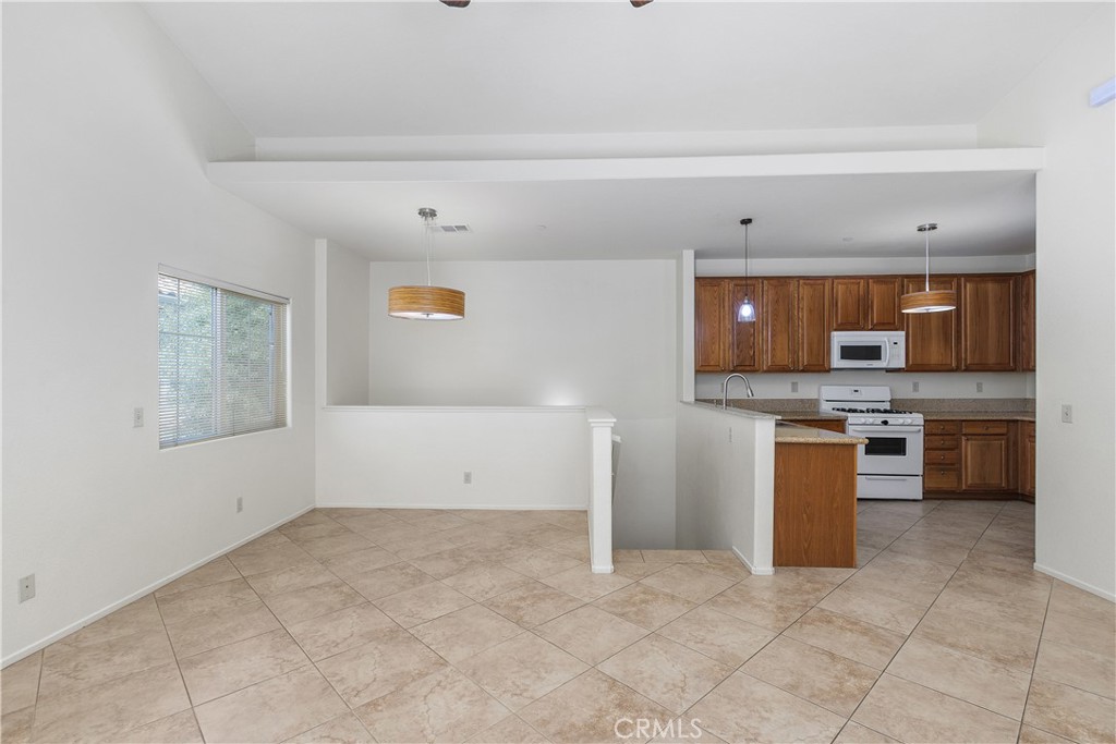 93 Kansas Street, Unit 202 Redlands, CA 92373 - Photo 9 of 40