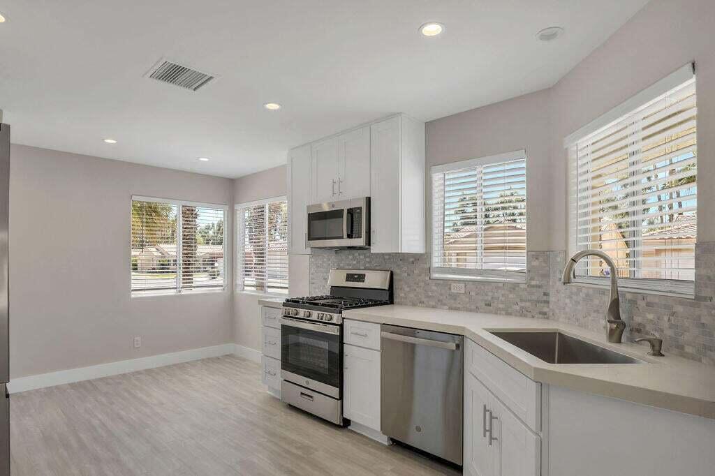 77790 Villa Road Palm Desert, CA 92211 - Photo 5 of 11 20230507190220152009000000-o