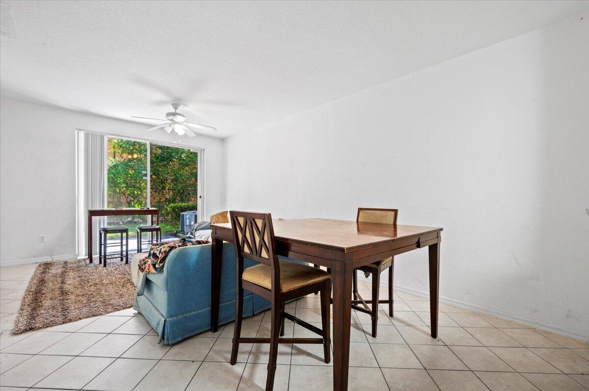 1905 Hibiscus Lane Riviera Beach, FL 33404 - Photo 13 of 26 21-LUX1107