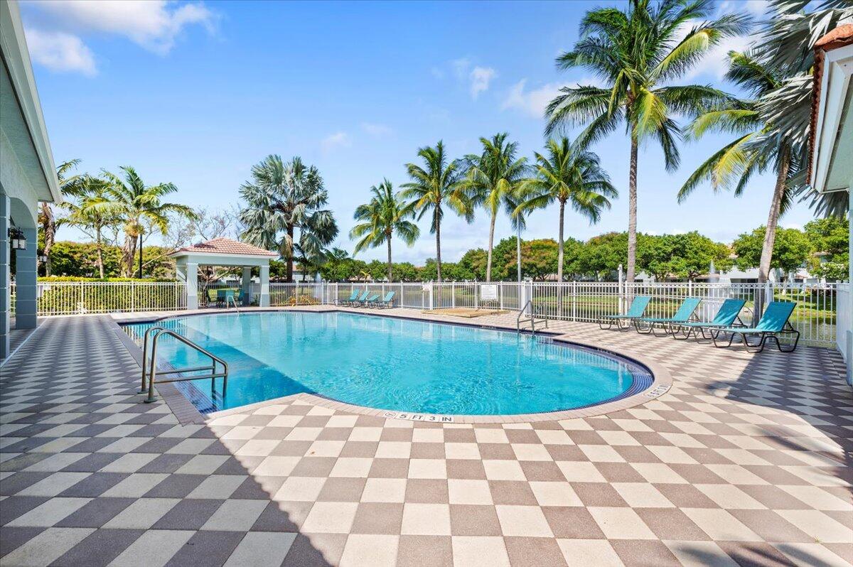 1905 Hibiscus Lane Riviera Beach, FL 33404 - Photo 24 of 26 39-LUX1182