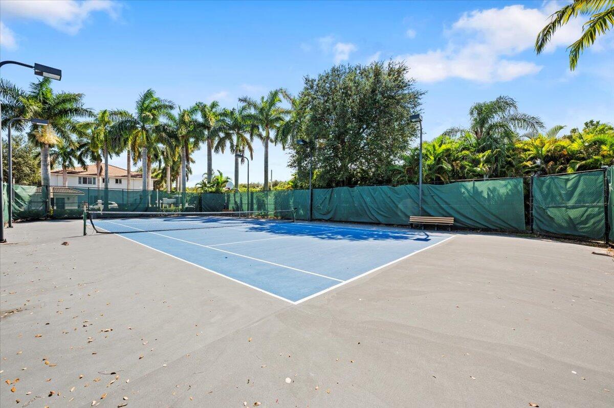 1905 Hibiscus Lane Riviera Beach, FL 33404 - Photo 25 of 26 40-LUX1187