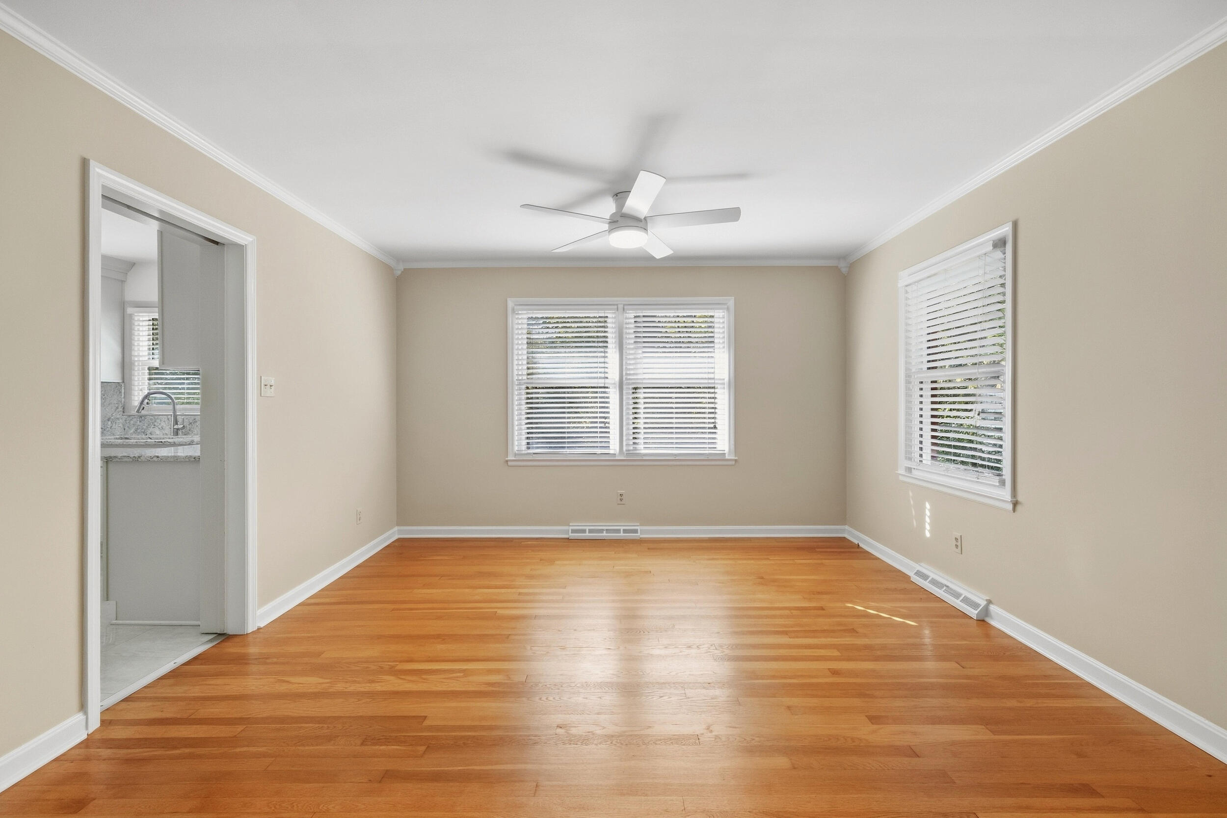 2516 Versailles Road Lexington, KY 40504 - Photo 9 of 50 8_1h4a8981