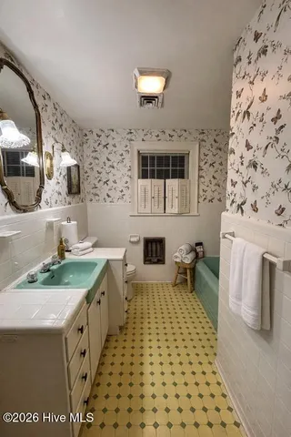 $345,999 | 601 North Curtis Street, Ahoskie, NC 27910