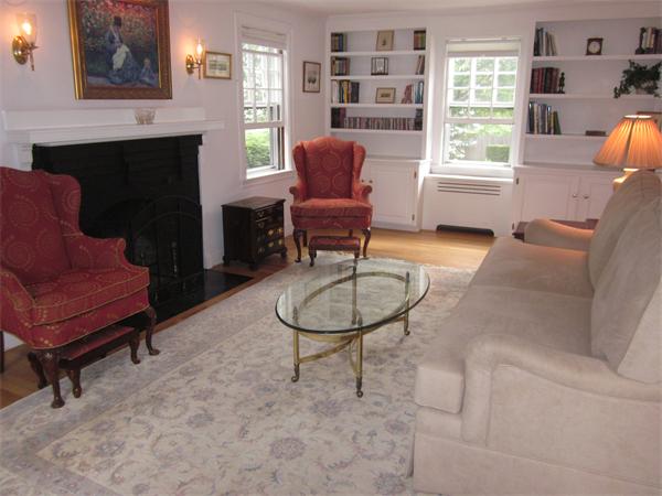 85 Mayflower Road Needham, MA 02492 - Photo 3 of 10