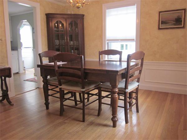 85 Mayflower Road Needham, MA 02492 - Photo 5 of 10