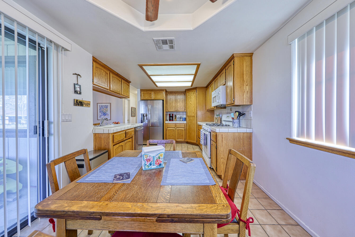 29180 North Lower Valley Road Tehachapi, CA 93561 - Photo 13 of 32 29180 N Lower Valley Rd-large-018-031-Vi