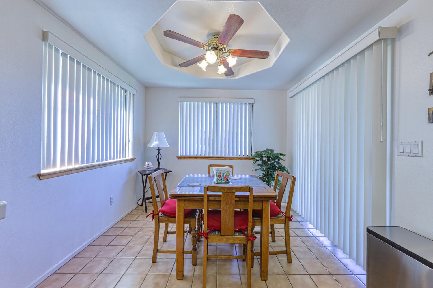 29180 North Lower Valley Road Tehachapi, CA 93561 - Photo 14 of 32 29180 N Lower Valley Rd-large-017-025-Br