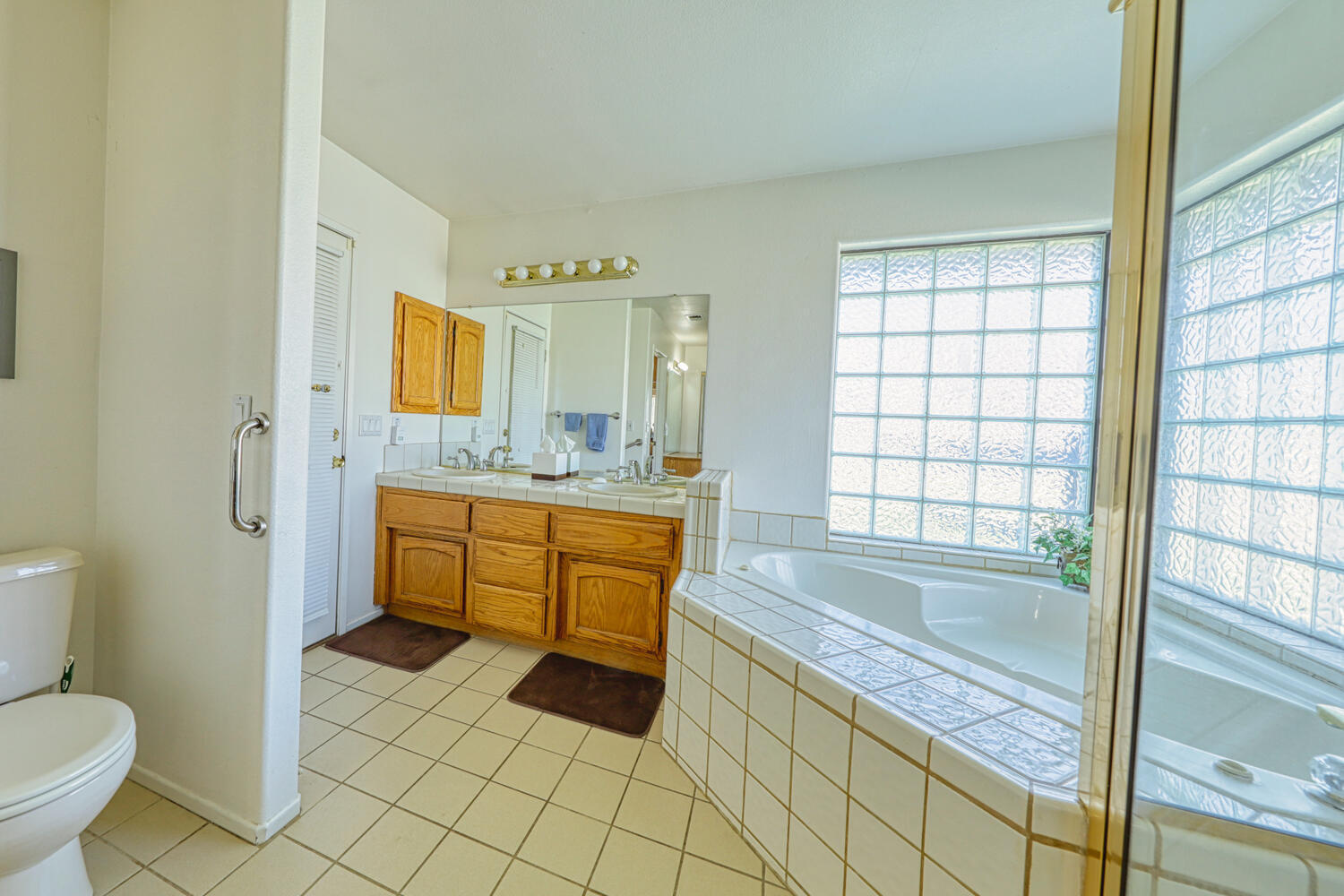 29180 North Lower Valley Road Tehachapi, CA 93561 - Photo 18 of 32 29180 N Lower Valley Rd-large-024-019-En